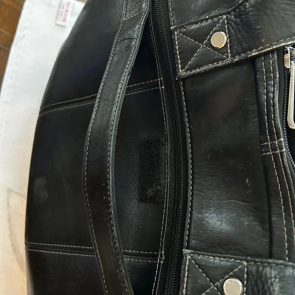 Kenneth Cole Reaction Black Leather Laptop Bag